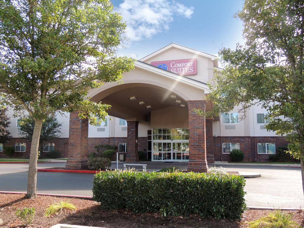 Comfort Suites Linn County Fairground And Expo Albany Exterior foto